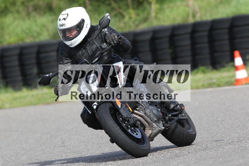 /Archiv-2025/10 23.04.2025 Cornu Master School ADR/gruen-vert/9